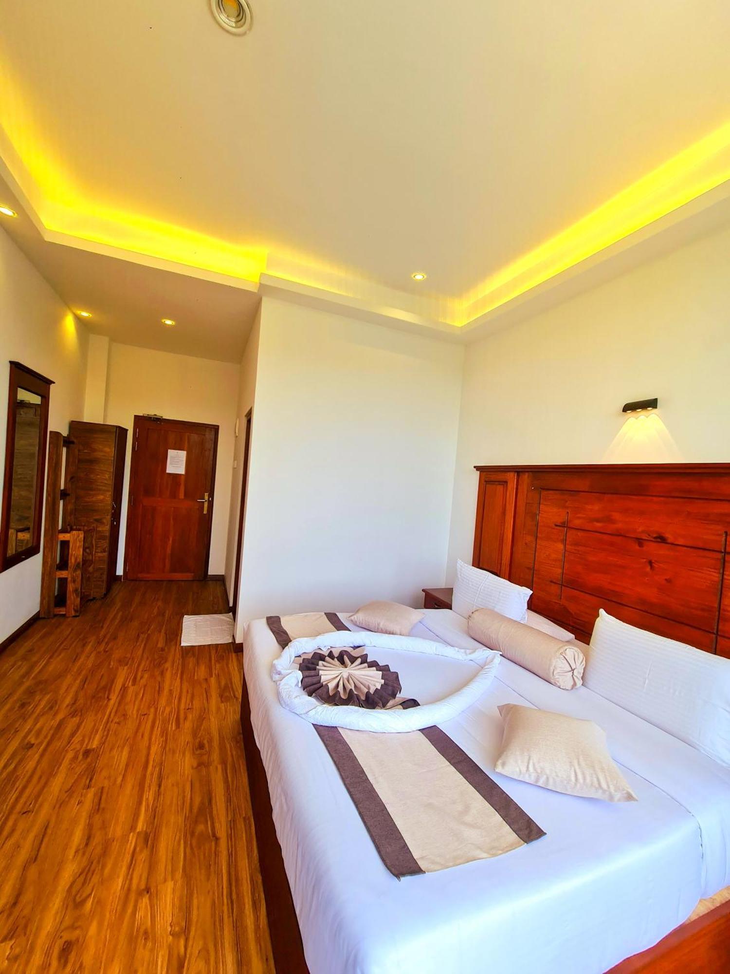 Top Rich Hotel Nuwara Eliya Exterior photo