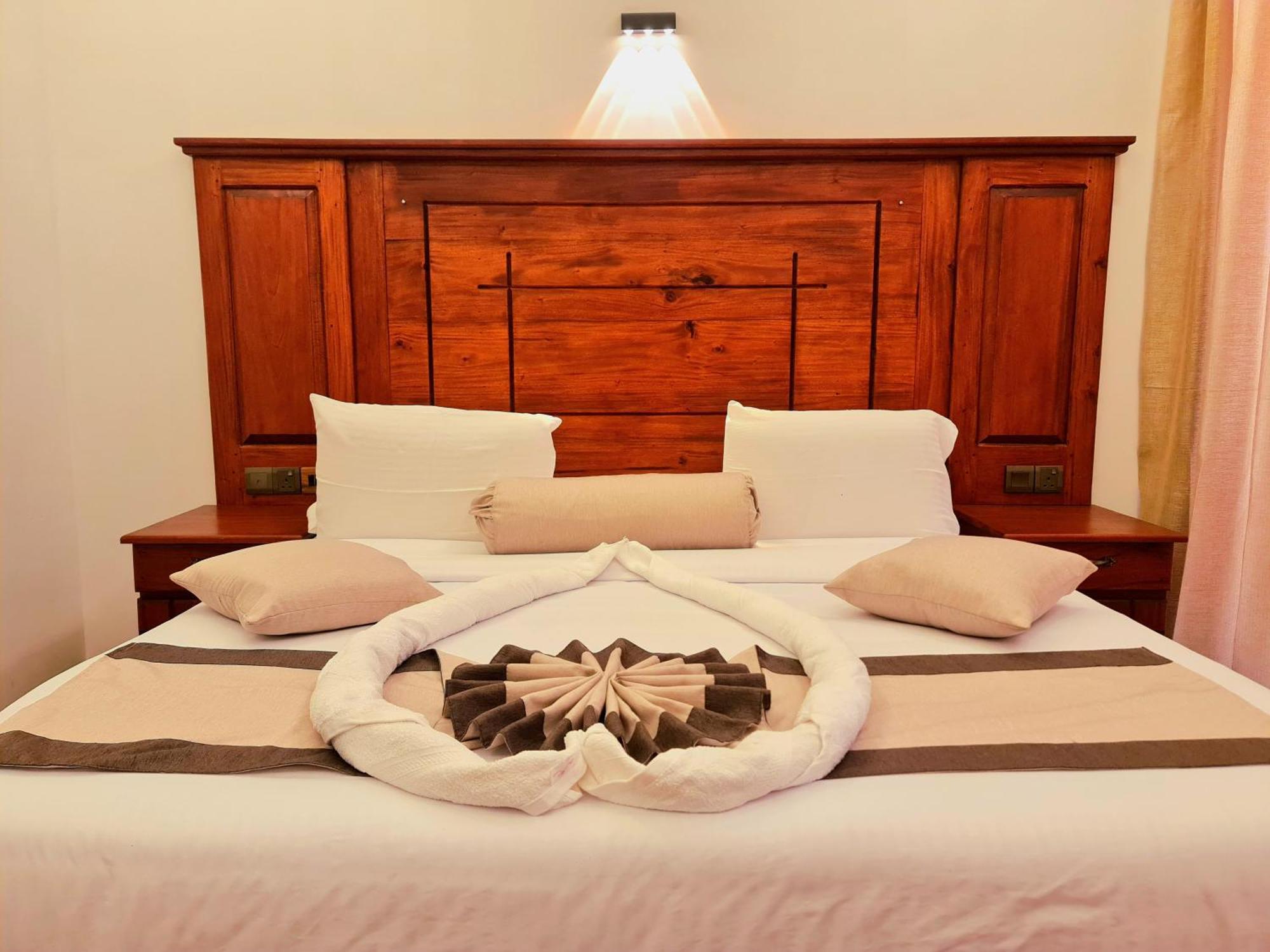 Top Rich Hotel Nuwara Eliya Exterior photo